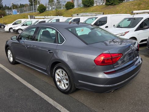 Used 2016 Volkswagen Passat 1.8T S image 5