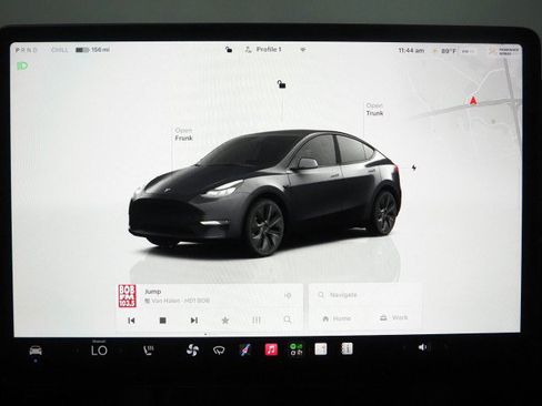 Used 2025 Tesla Model Y Long Range AWD/4WD image 26