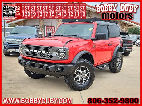 Used 2023 Ford Bronco Badlands image 1