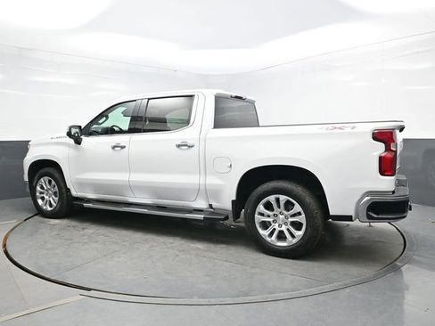 Used 2023 Chevrolet Silverado 1500 LTZ AWD/4WD image 4