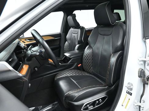 Used 2022 Jeep Grand Cherokee L Summit AWD/4WD image 16