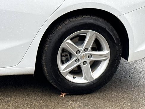 Used 2020 Chevrolet Malibu LS w/ Driver Confidence Package II image 30