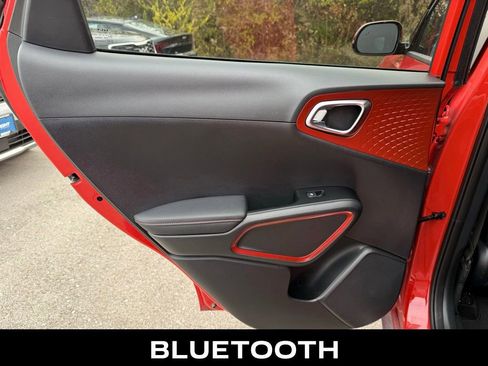 Certified 2024 Kia Soul GT-Line image 7