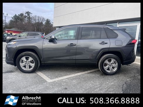 Used 2025 Toyota RAV4 XLE image 2