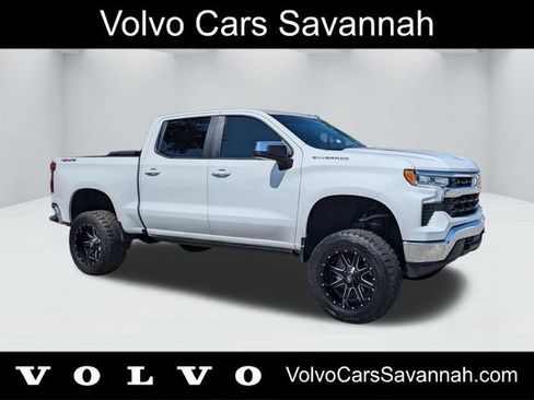 Used 2023 Chevrolet Silverado 1500 LT AWD/4WD image 1