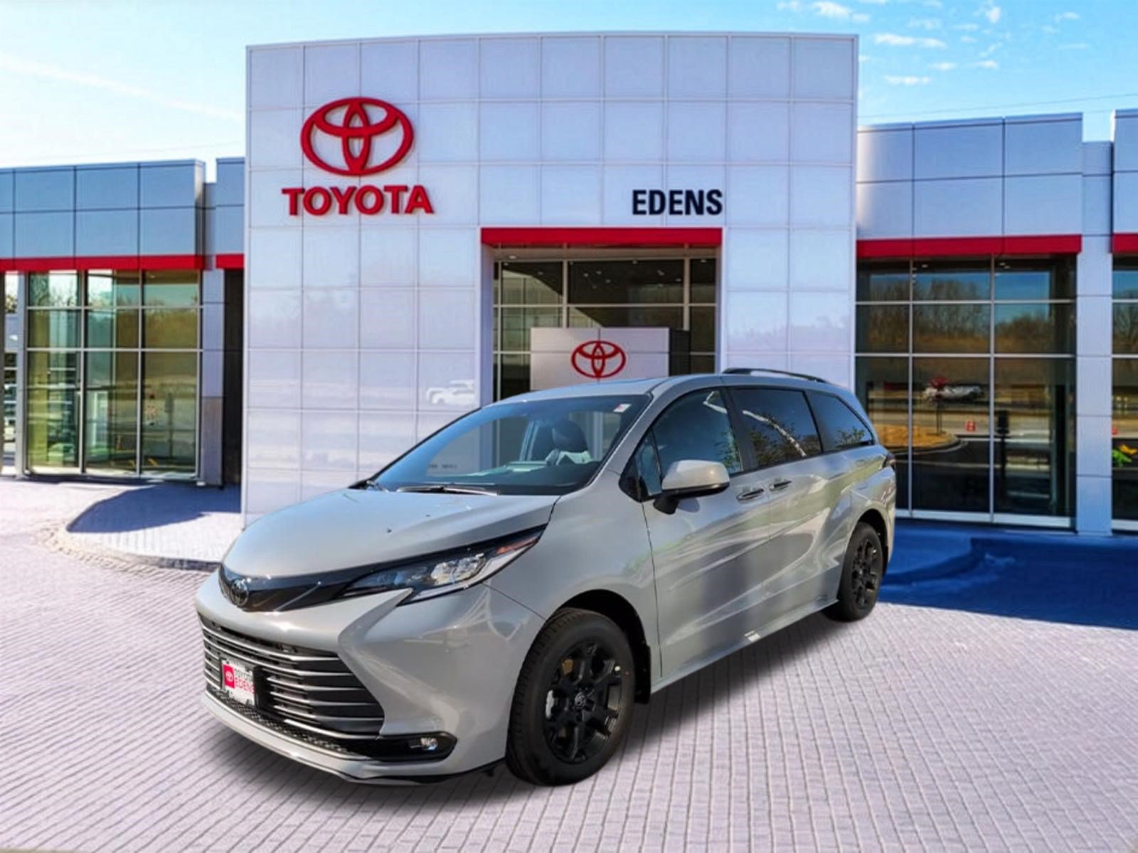 New 2026 Toyota Sienna XLE Woodland Edition AWD/4WD image 10