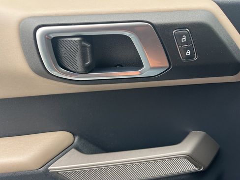 Used 2022 Ford Bronco Wildtrak image 22