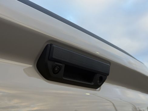 New 2026 Chevrolet Colorado ZR2 w/ ZR2 Bison Edition image 42