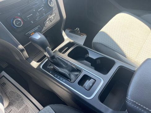 Used 2017 Ford Escape SE FWD image 18