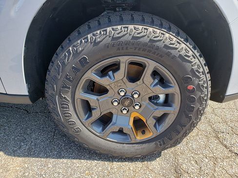 New 2026 Ford Maverick Tremor AWD/4WD image 21