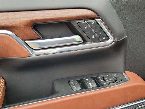 Used 2024 GMC Sierra 2500 Denali Ultimate image 21