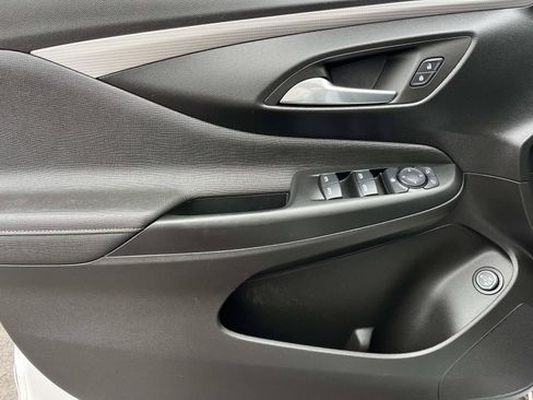 Used 2024 Buick Envista Avenir FWD image 28