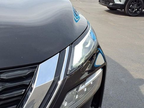 Used 2023 Nissan Rogue SV image 25