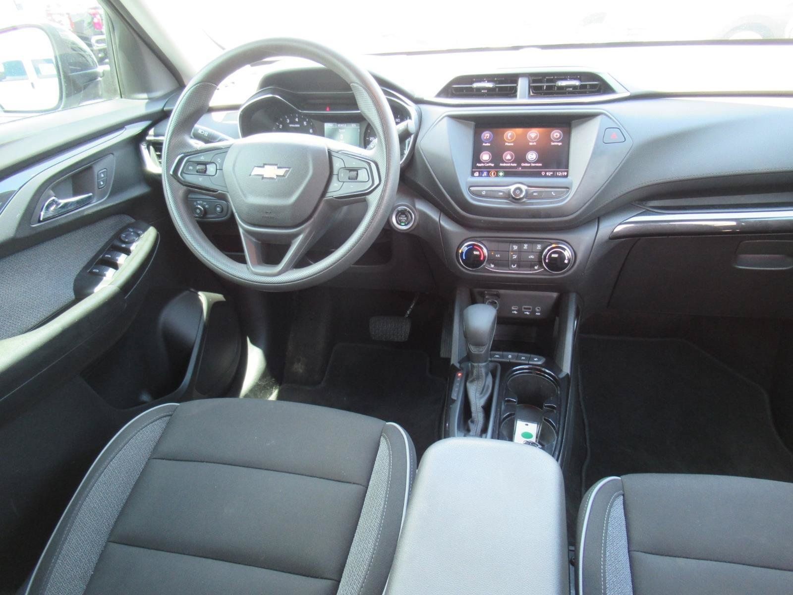Used 2022 Chevrolet TrailBlazer LT FWD image 14