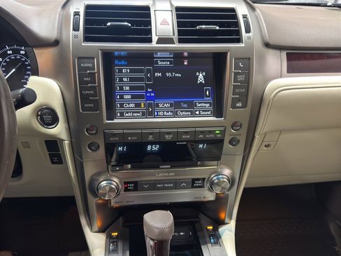 Used 2018 Lexus GX 460 Premium image 27