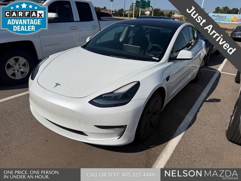 Used 2021 Tesla Model 3 Standard Range Plus RWD image 1