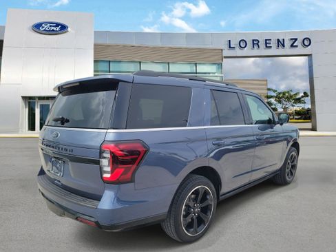 Used 2023 Ford Expedition Limited RWD image 5