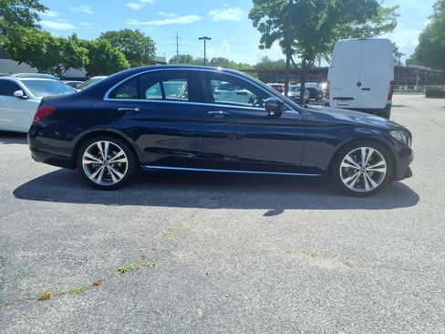 Used 2018 Mercedes-Benz C 300 Sedan image 5