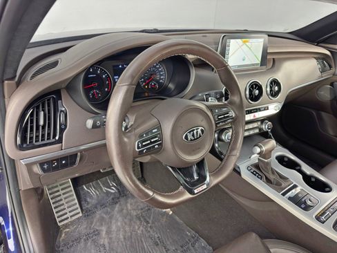 Used 2020 Kia Stinger GT image 13