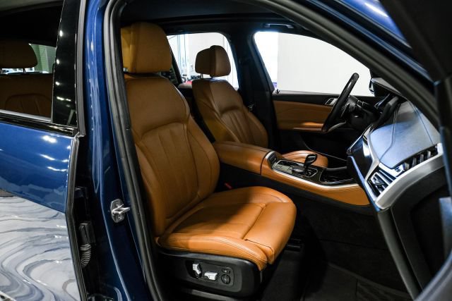 Used 2022 BMW X5 sDrive40i w/ M Sport Package RWD image 28
