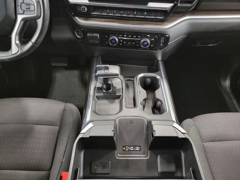 Used 2022 Chevrolet Silverado 1500 RST image 17