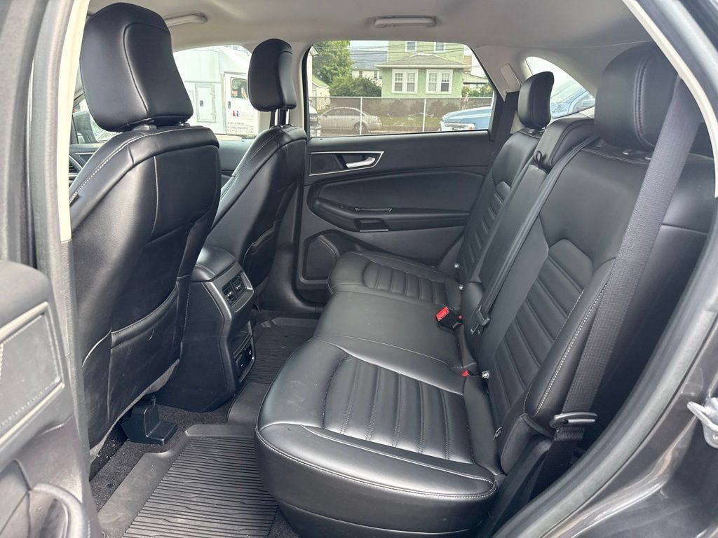 Used 2020 Ford Edge SEL w/ Convenience Package AWD/4WD image 8