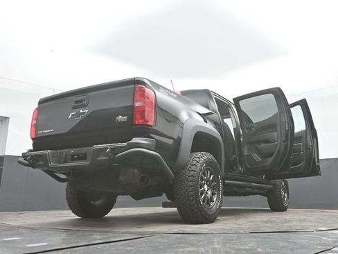 Used 2019 Chevrolet Colorado ZR2 w/ Colorado ZR2 Bison Edition AWD/4WD image 52
