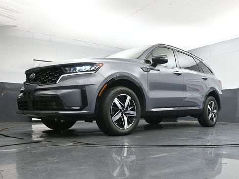 Used 2021 Kia Sorento EX image 22