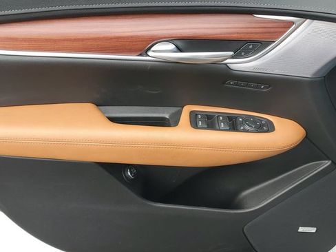 Certified 2024 Cadillac XT5 Premium Luxury w/ LPO, Floor Liner Package AWD/4WD image 10