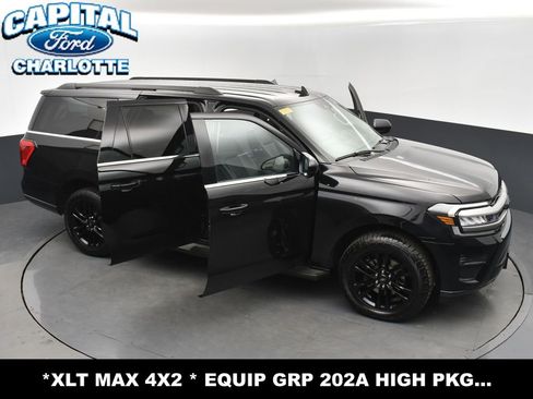 Used 2024 Ford Expedition Max XLT image 40