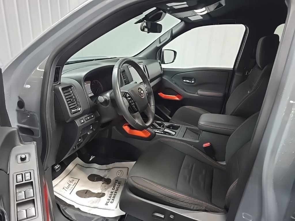 Used 2023 Nissan Frontier PRO-4X w/ Pro Convenience Package AWD/4WD image 29