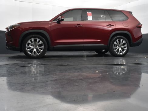 Used 2026 Toyota Grand Highlander Limited image 36