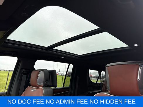 Used 2024 GMC Yukon XL Denali Ultimate AWD/4WD image 23