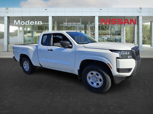 New 2026 Nissan Frontier S image 2