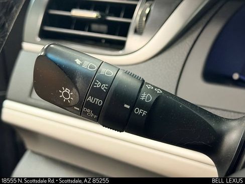 Used 2012 Toyota Camry SE w/ Leather Pkg FWD image 28