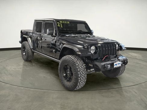 Used 2021 Jeep Gladiator Willys image 7