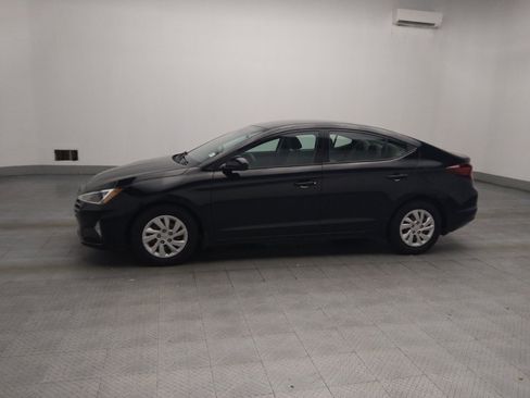 Used 2020 Hyundai Elantra SE FWD image 2