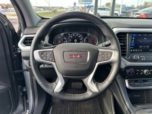 Used 2023 GMC Acadia SLT w/ Technology Package image 21