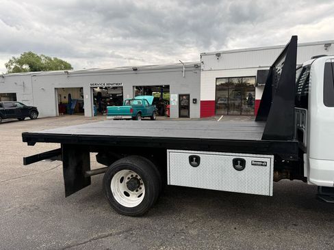 Used 2023 Ford F550 4x4 Regular Cab Super Duty image 14