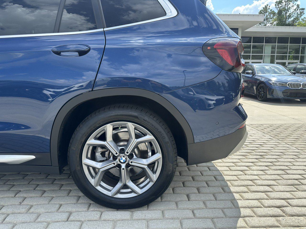 Used 2024 BMW X3 sDrive30i w/ Convenience Package RWD image 5