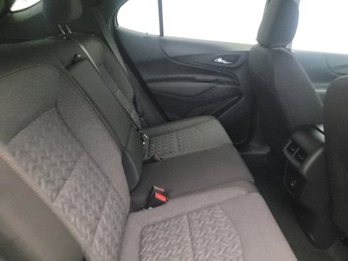 Used 2023 Chevrolet Equinox LT image 19