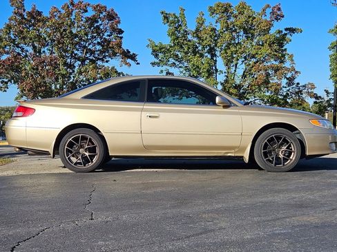 Used 2000 Toyota Solara SE image 3