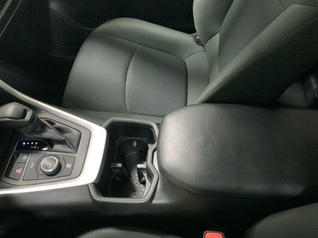 Used 2023 Toyota RAV4 LE AWD/4WD image 33