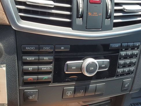 Used 2012 Mercedes-Benz E 350 4MATIC Sedan image 28