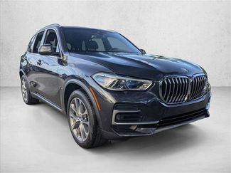 Used 2022 BMW X5 xDrive45e w/ Executive Package AWD/4WD video 3