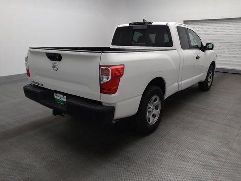 Used 2022 Nissan Titan S image 9