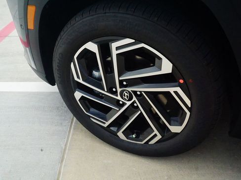 New 2026 Hyundai Tucson Limited FWD image 9