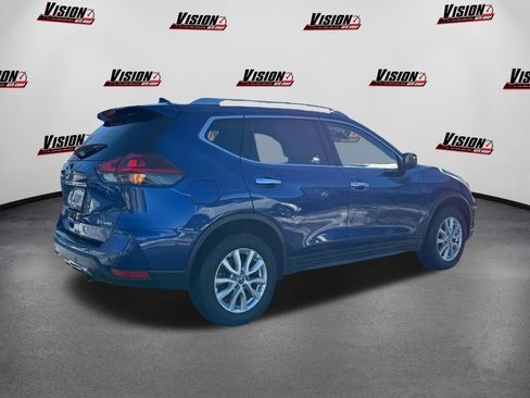 Used 2020 Nissan Rogue SV image 5
