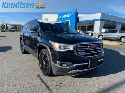 Used 2019 GMC Acadia SLT image 1