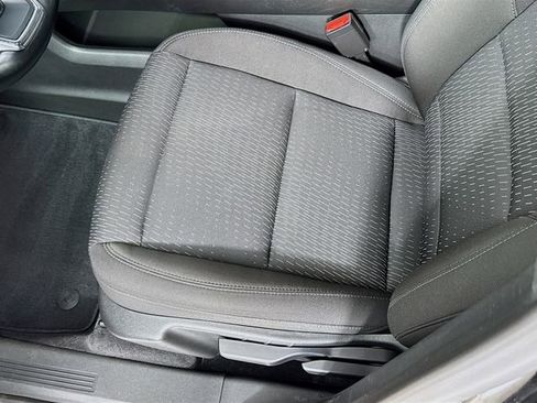 Used 2025 Chevrolet Equinox LT FWD image 20